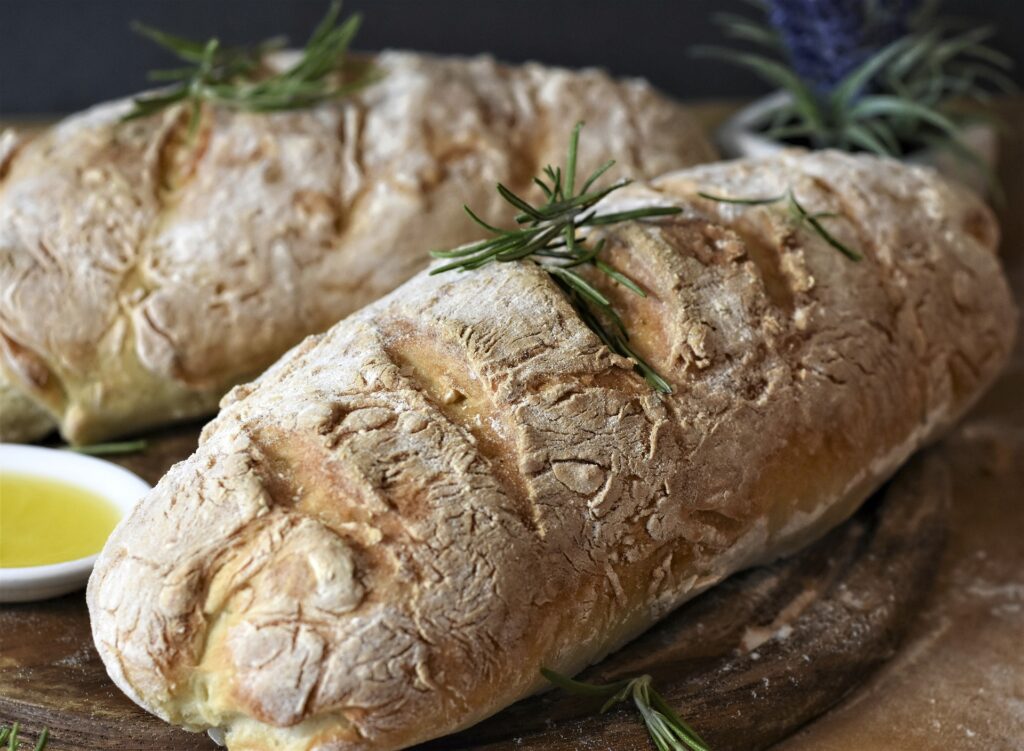 Knuspriges Ciabatta aus dem Ofen